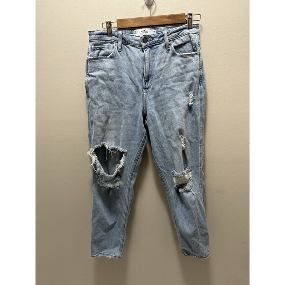 Hollister Curvy High Rise Mom Jean Distressed Size 9R 29‎ X 27 Light Wash - Picture 1 of 7
